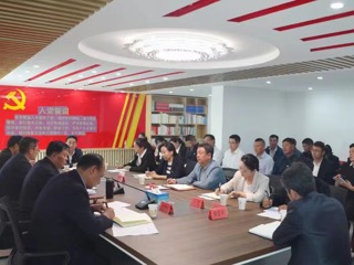 把习近平总书记殷切嘱托转化为建设现代化新海南的生动实践——吕刚在恰卜恰镇黄河路社区宣讲习近平总书记考察青海重要讲话精神