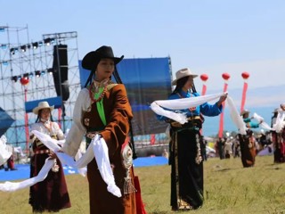 赛事为约 奔赴诗与远方的田野