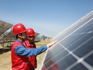 【回眸2025】绿脉润高原 动能启新程——2025年海南州清洁能源发展成就纪实