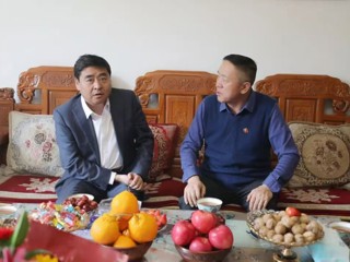 熊元来走访慰问退休老同志