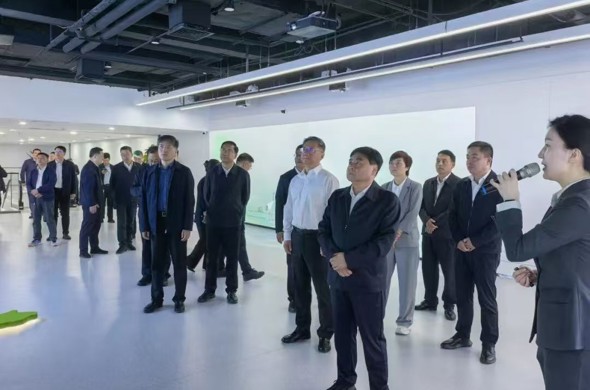 海南州党政代表团赴盐城市考察