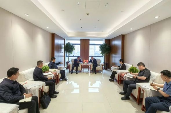 熊元来 当周赴省国资委对接工作